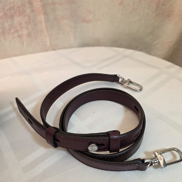 Michael Kors Burgundy Hamilton Handbag. Worn Once. EUC - Picture 3 of 14